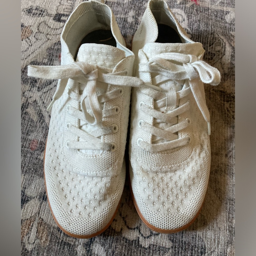 Suavs the zipper gum sole women’s size 9